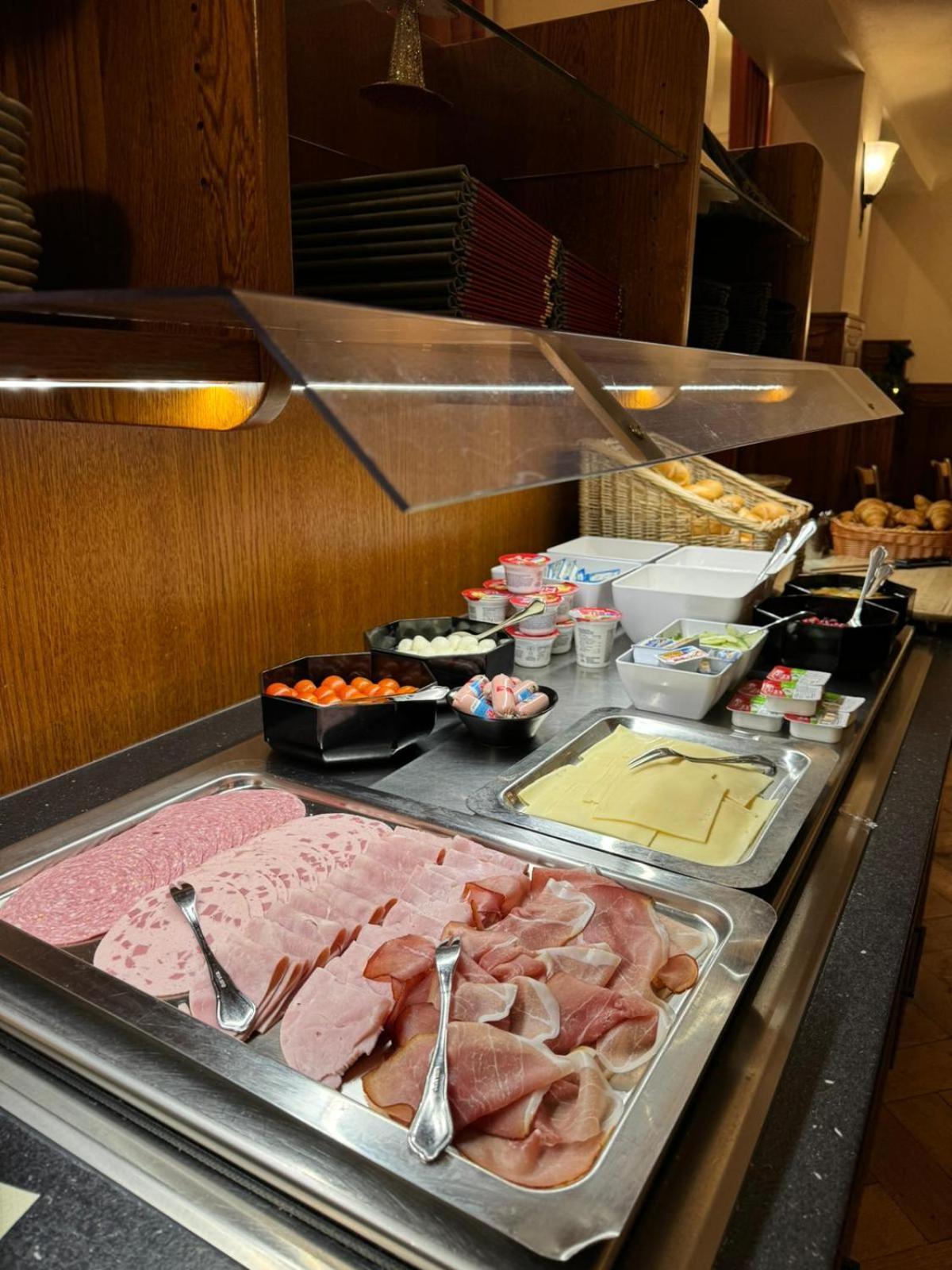 ホーヒェム ホテル レストラン カフェ バー モンシャウ エクステリア 写真